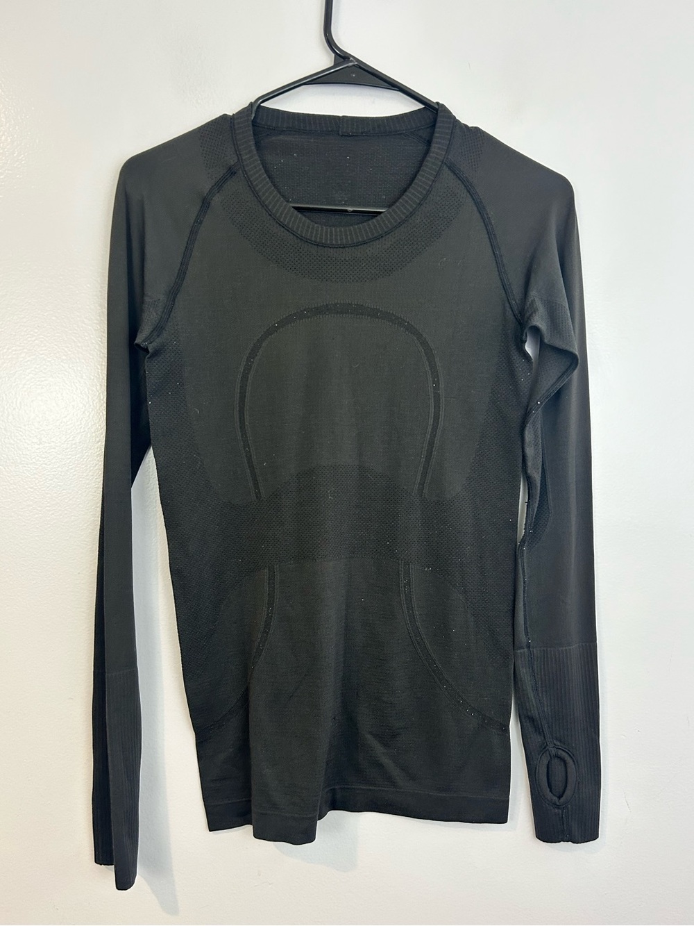 Lululemon Swiftly Tech Long Sleeve Black Athletic Top Size 6